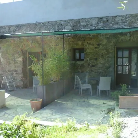 Room In Guest Room - Bed And Breakfast Under Traditional Vault 5Km From The Beach